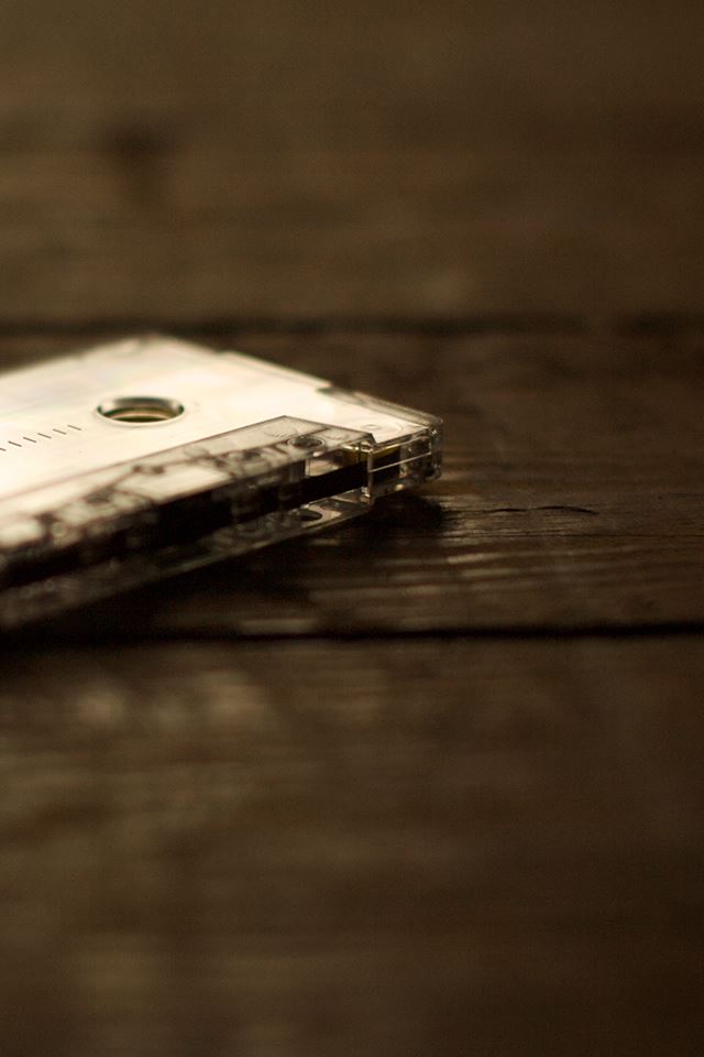 640x960 Tape On Wooden Bench - table iPhone 4s Wallpaper