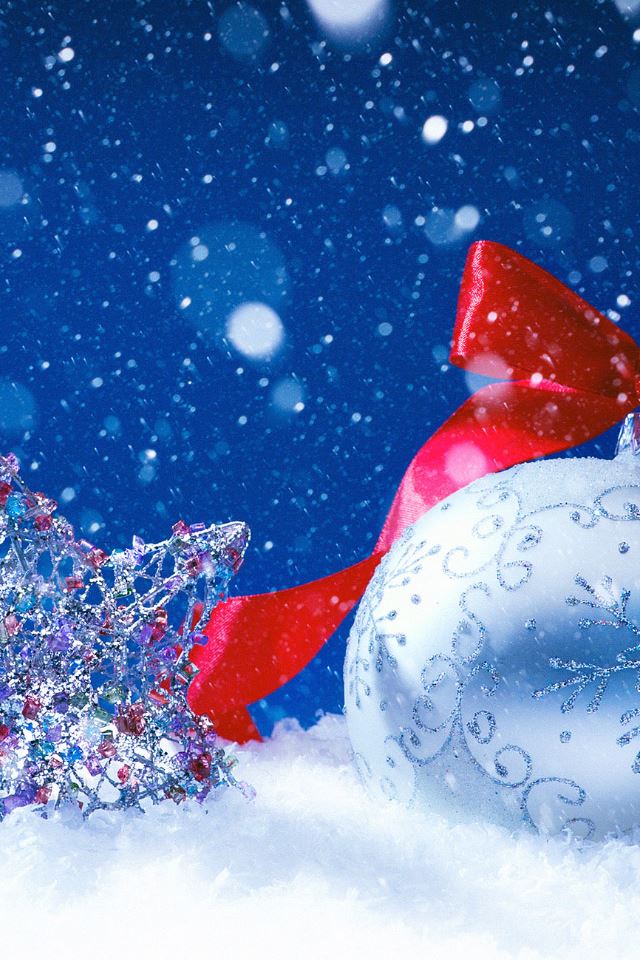 640x960 Christmas Star And Ball Decorations -  iPhone 4s Wallpaper