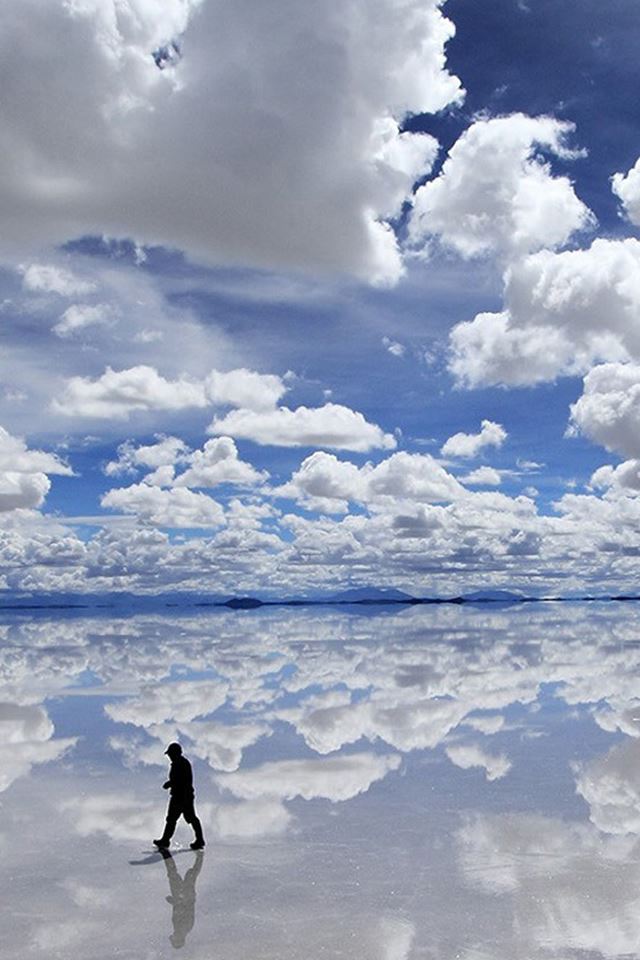 640x960 Wandering Under Pure Clear Cloudy Skyscape - clouds iPhone 4s Wallpaper