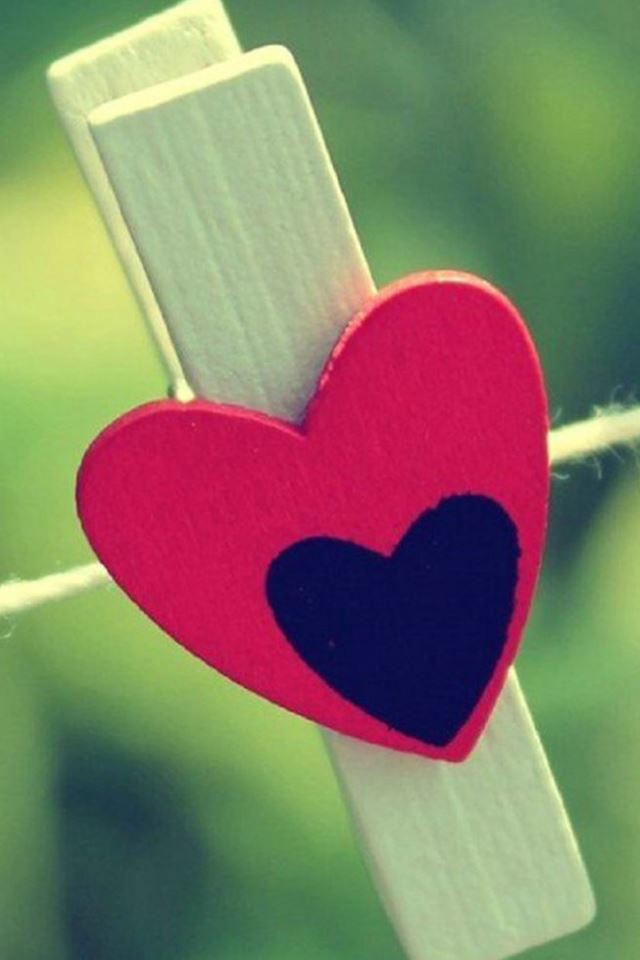 640x960 Love  Clothespin Macro - macro iPhone 4s Wallpaper