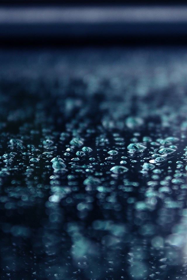 640x960 Macro Water Drops Blue Surface - macro iPhone 4s Wallpaper