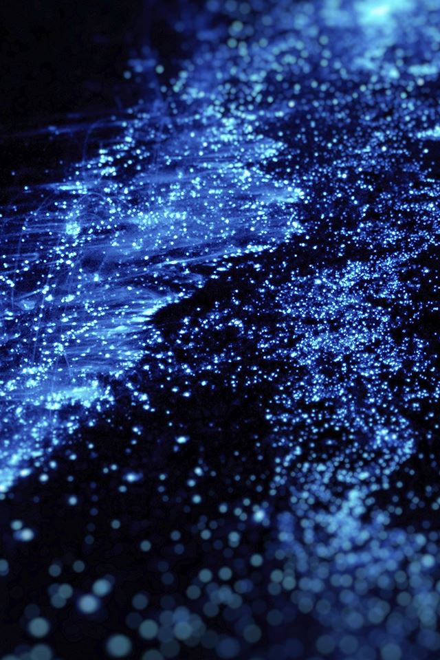 Dark Night Sea Of Flare Light iPhone 4s wallpaper 