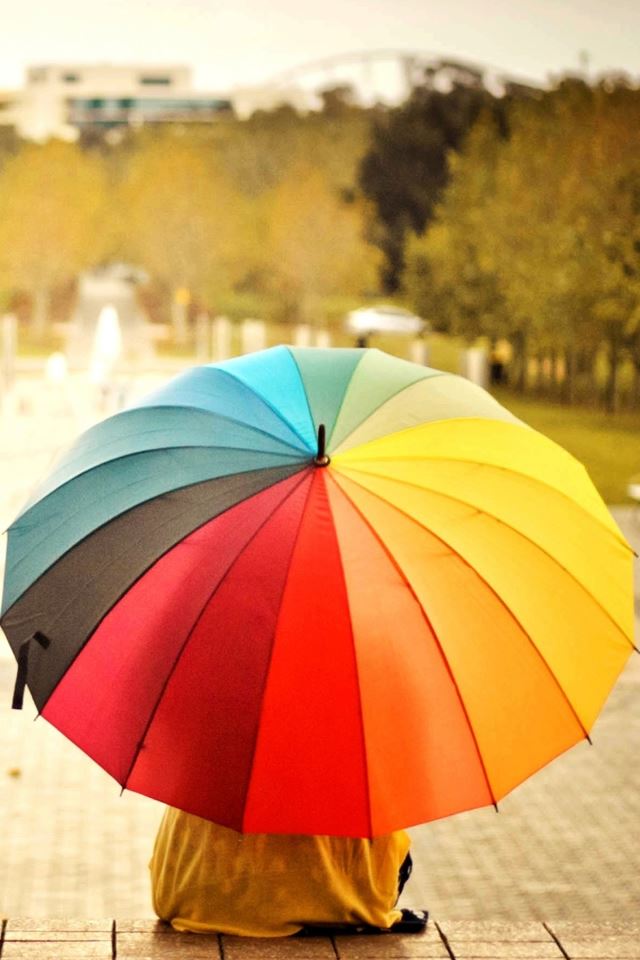 640x960 Colorful Umbrella Kid Rainbow Weather Macro - brown iPhone 4s Wallpaper
