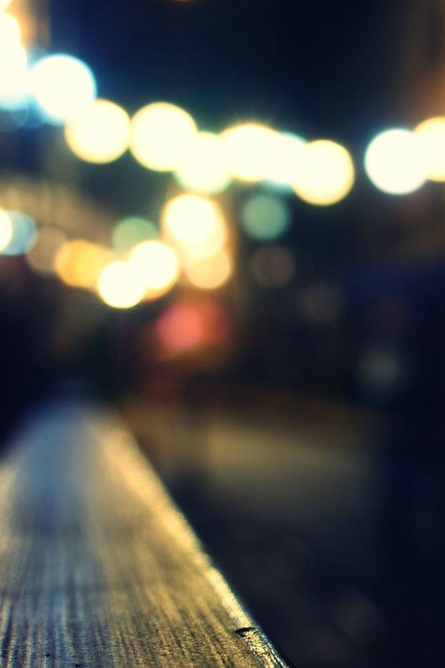 640x960 Bokeh Night Siren Lights City View - city view iPhone 4s Wallpaper