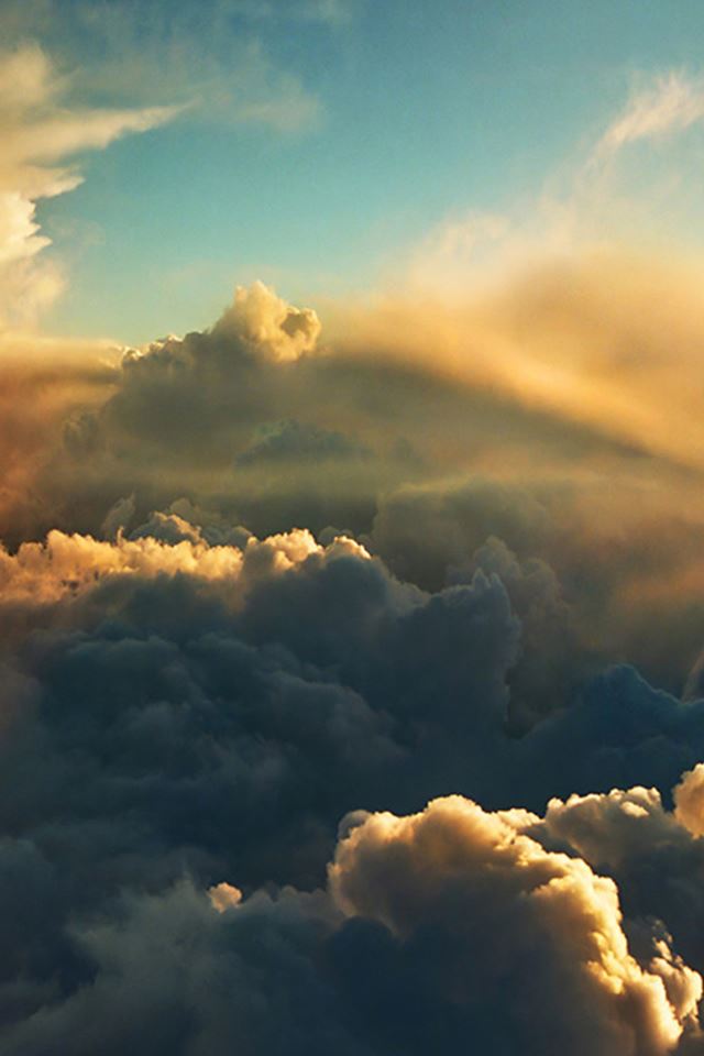 640x960 High Thick Cloudy SKy View - gray iPhone 4s Wallpaper