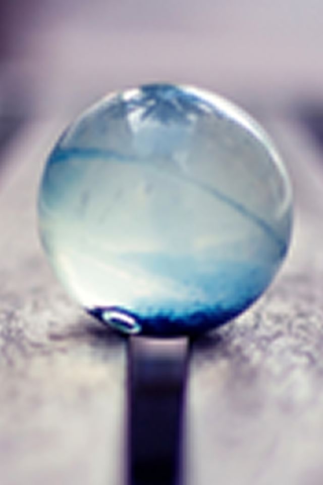 640x960 Globe Crystal Ball Macro - crystal iPhone 4s Wallpaper