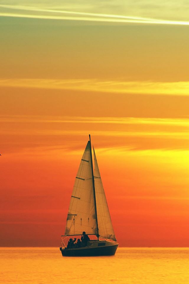 640x960 Splendid Ocean Sea Sailing Sunset Landscape - sunset iPhone 4s Wallpaper