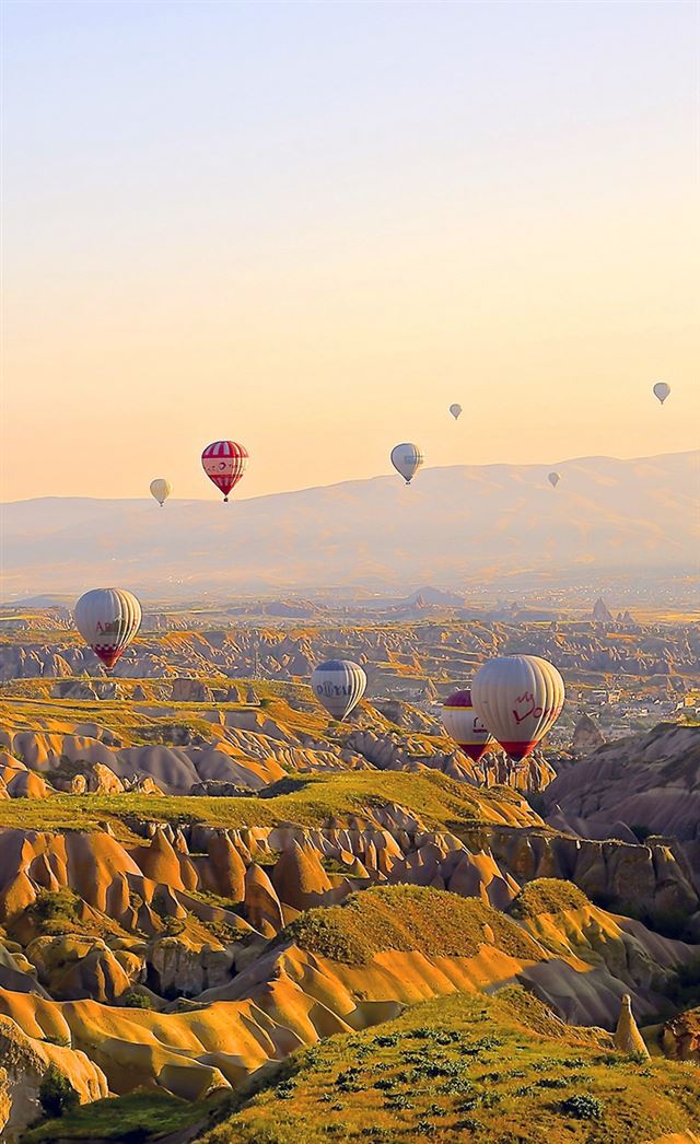 744x1216 Turkey Balloon Travel Mountain - travel iPhone 4s Wallpaper