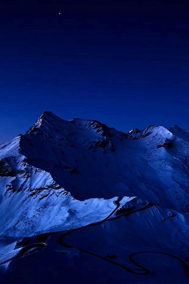 640x960 Night Sky Over Snow Mountain Peak - snow iPhone 4s Wallpaper