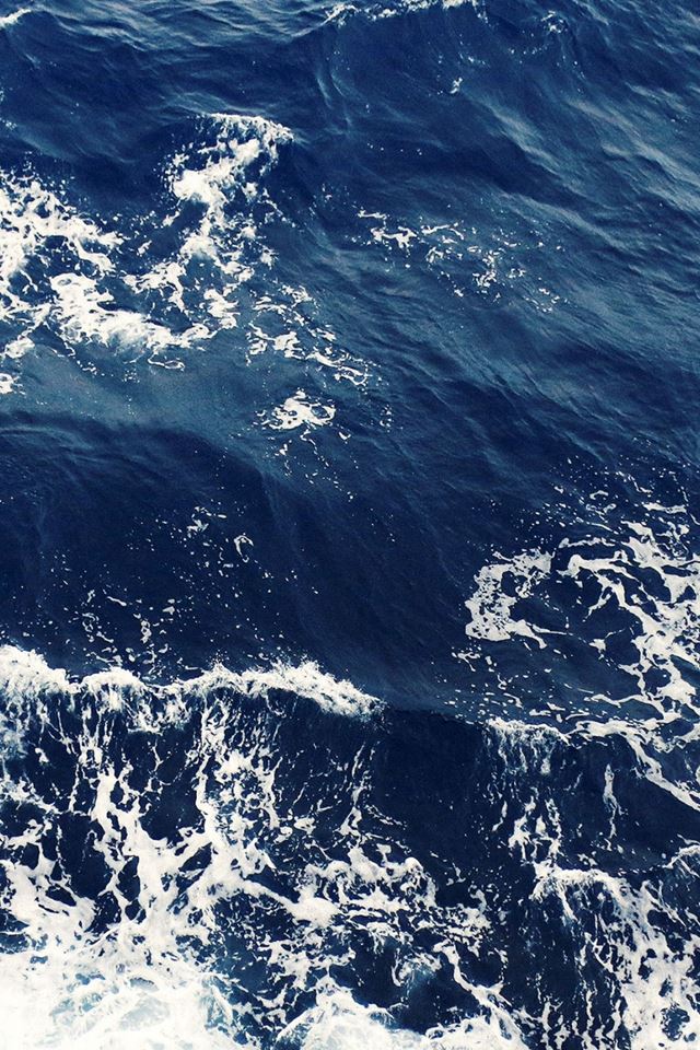 640x960 Foamy Blue Ocean Waves - waves iPhone 4s Wallpaper
