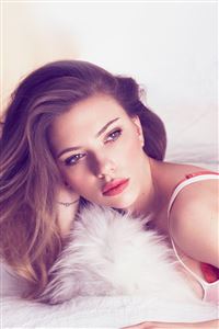 Scarlett Johanson Film Actress Bed wallpaper