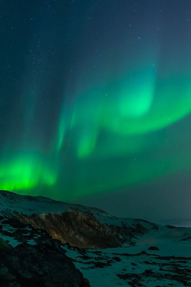 640x960 Aurora Nature Night Sky - white iPhone 4s Wallpaper