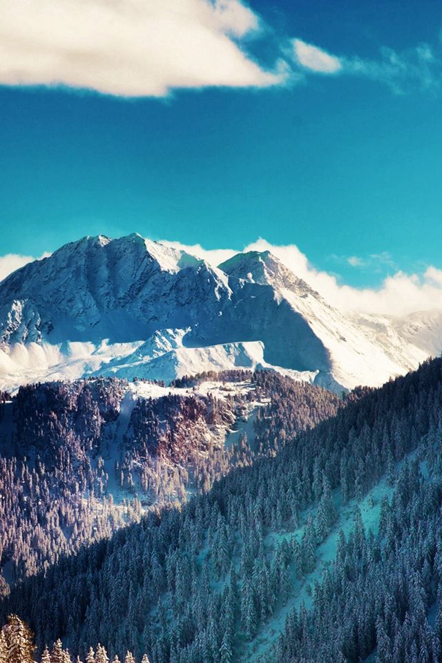 640x960 Mountains Chalet Winter Landscape - clouds iPhone 4s Wallpaper