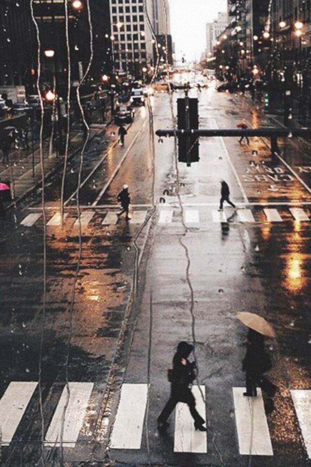 640x960 Rainy City View Outside Window Glass Street View - way iPhone 4s Wallpaper