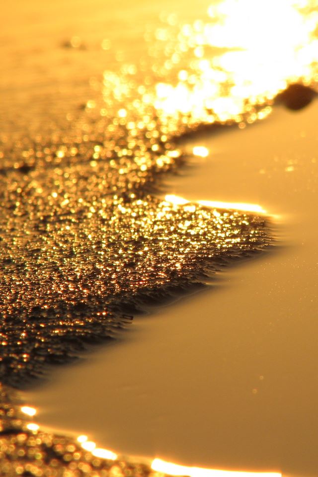 640x960 Sunset Ocean - golden iPhone 4s Wallpaper
