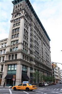 City Corner wallpaper