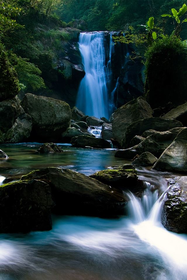 640x960 Hidden Waterfall - jungle iPhone 4s Wallpaper
