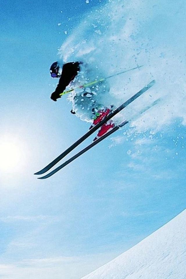 640x960 Excitign Skiing Sports  -  iPhone 4s Wallpaper