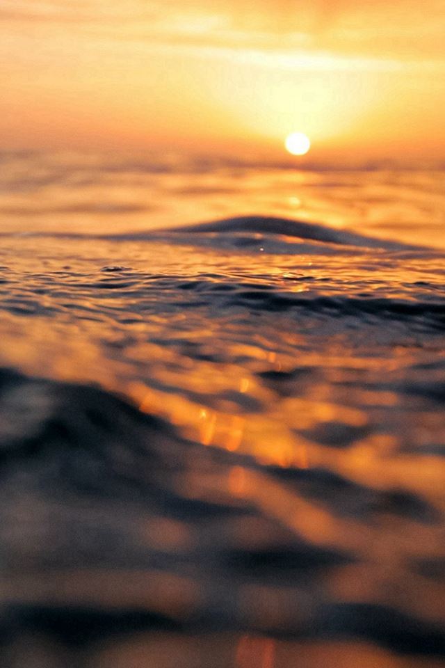 640x960 Sunset Sea Water Bokeh Orange Nature - macro iPhone 4s Wallpaper