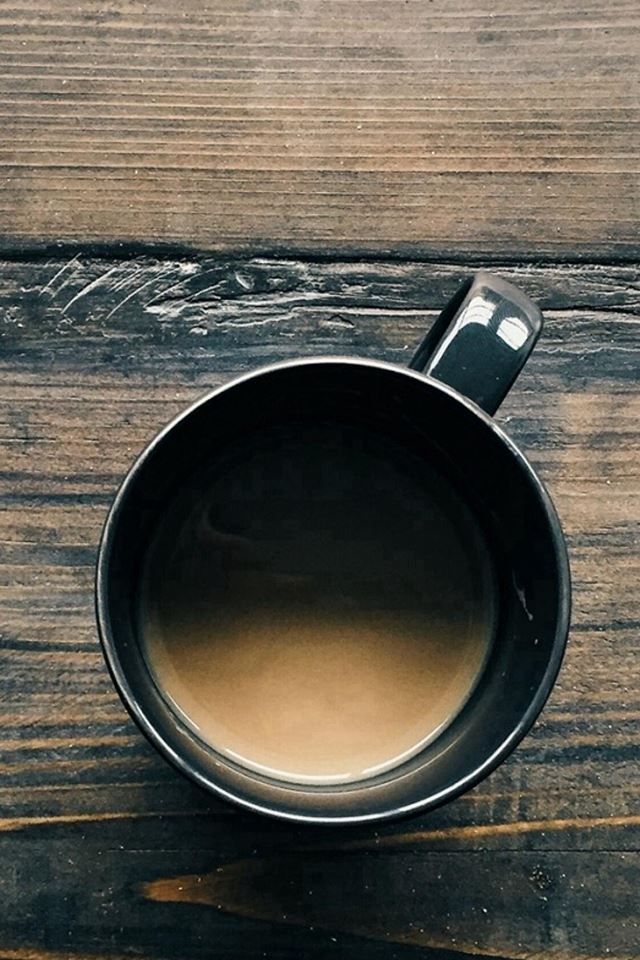 640x960 Coffee Cup On Wooden Table - table iPhone 4s Wallpaper