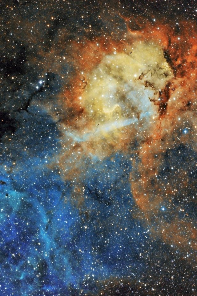 640x960 Amazing Clouds In The Space - amazing iPhone 4s Wallpaper
