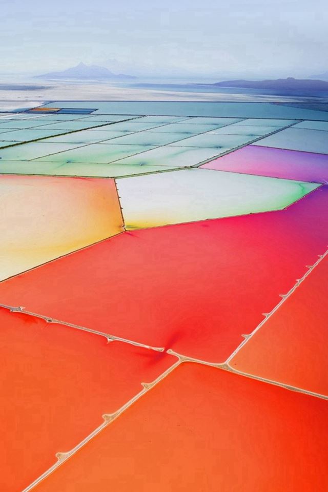 640x960 Abstract Polygon Colorful Background -  iPhone 4s Wallpaper