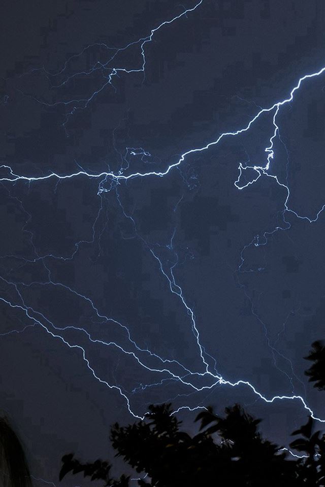 640x960 Thunder Bolt Sky Night Dark -  iPhone 4s Wallpaper
