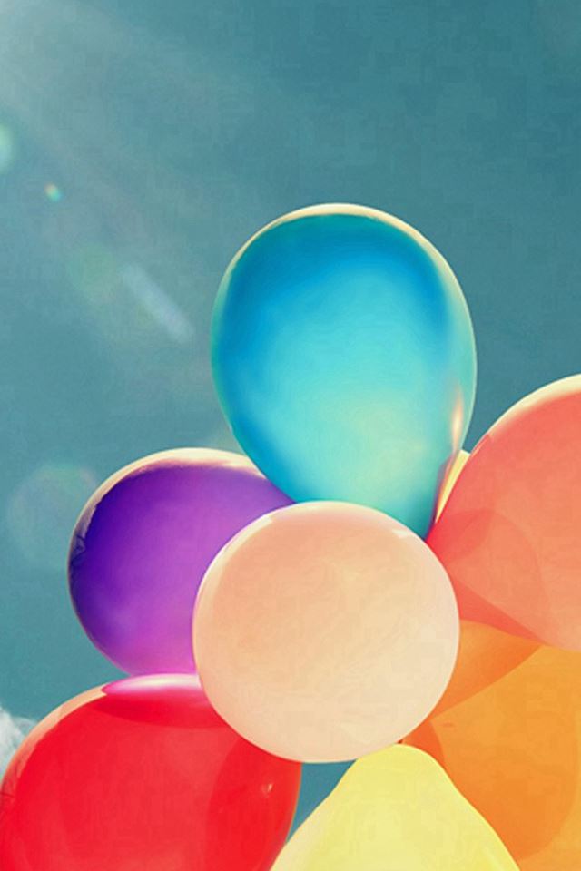 640x960 Colorful Balloons Bunch Flying High -  iPhone 4s Wallpaper