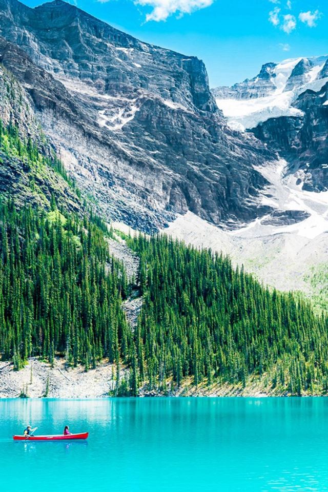 640x960 Pure Clear Lake Mountain Scenery - trees iPhone 4s Wallpaper