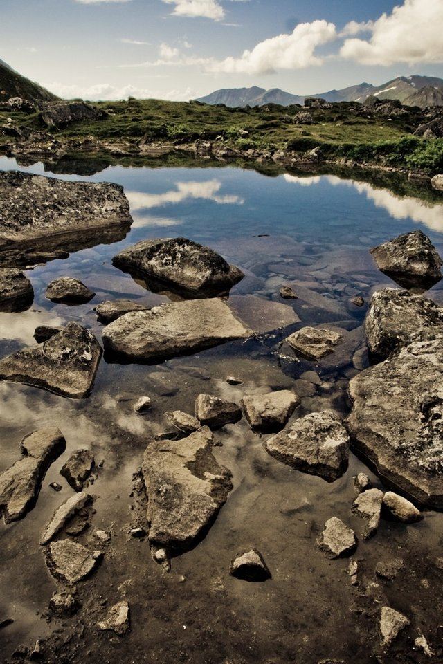 640x960 HDRI River - hdri iPhone 4s Wallpaper