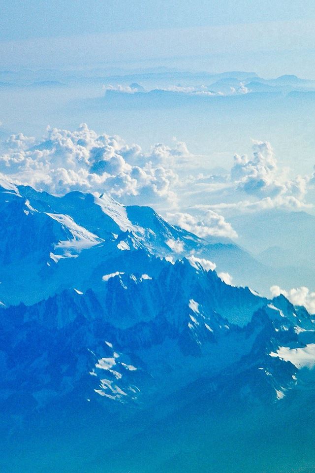 640x960 Mountain Snow Winter Blue White Nature Cloud -  iPhone 4s Wallpaper