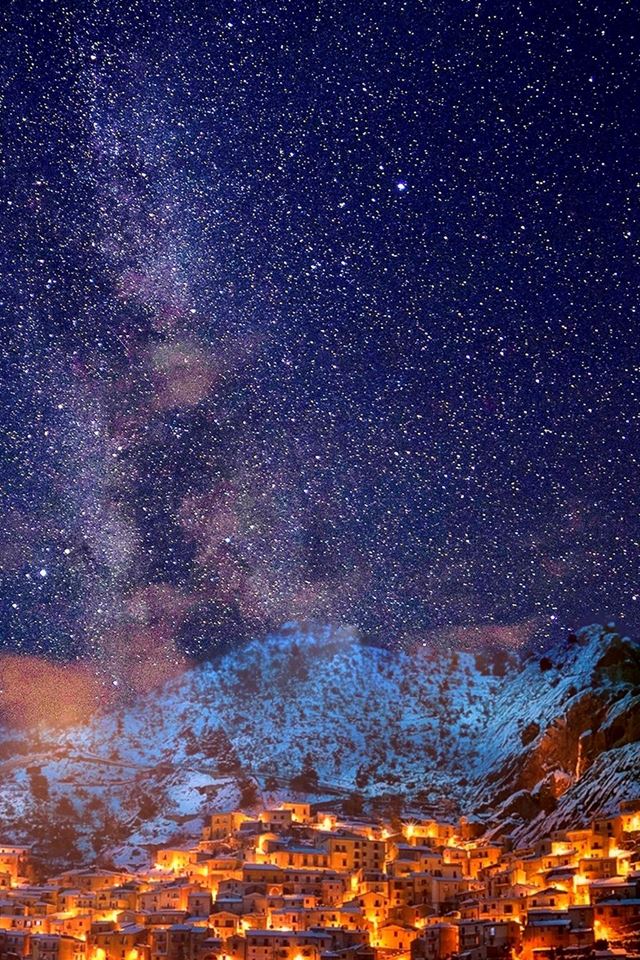 640x960 Old Trafford Nature Night City Landscape - milky iPhone 4s Wallpaper