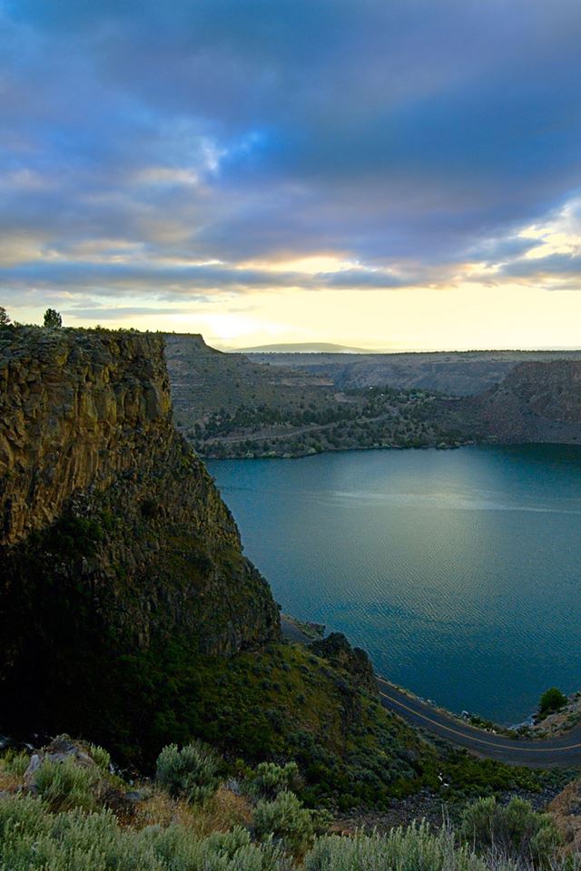 640x960 Open Lake - scenery iPhone 4s Wallpaper