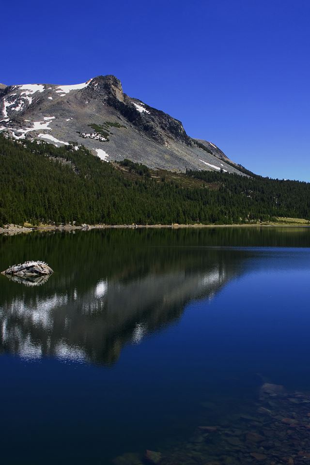 640x960 Mountain Reflection - mountain iPhone 4s Wallpaper