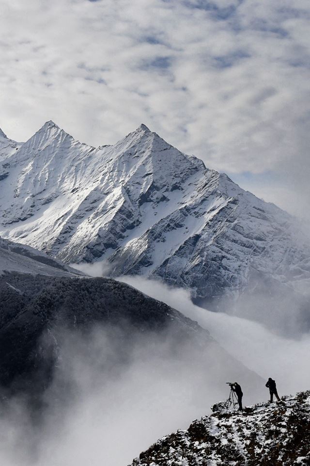 640x960 Nepal Earthquake Spark Avalanche Mountain - mountain iPhone 4s Wallpaper