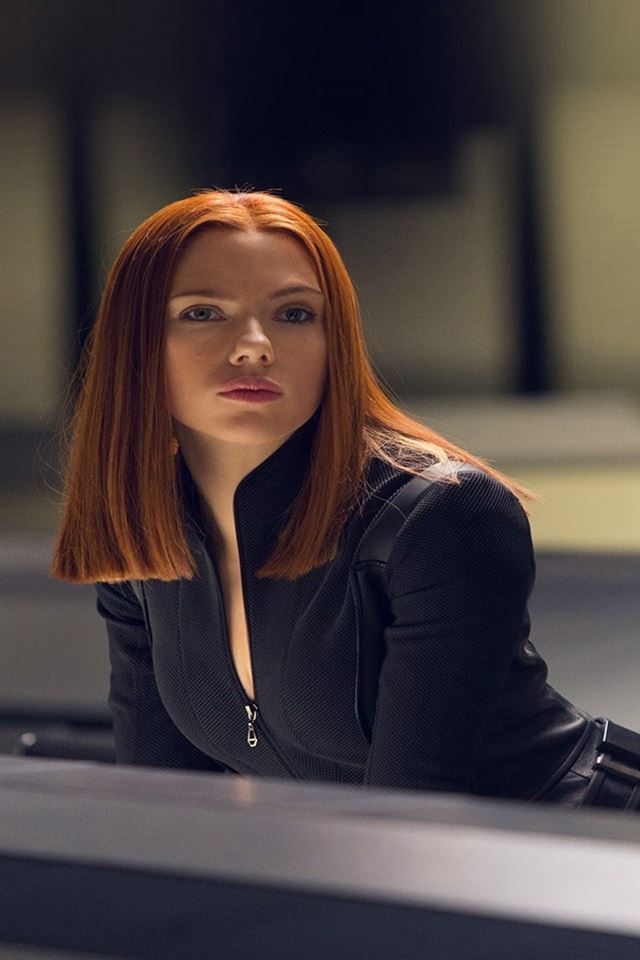 640x960 Black widow girl - black iPhone 4s Wallpaper