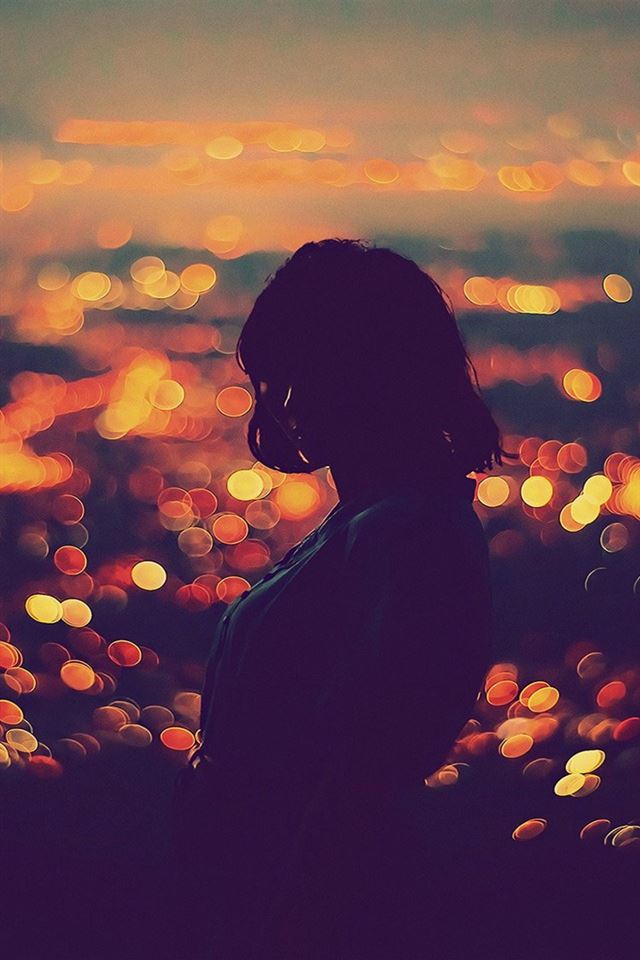 640x960 Bokeh girl night - black iPhone 4s Wallpaper