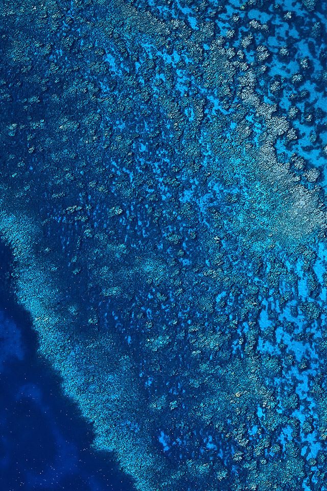 640x960 The beach was blue at night - black iPhone 4s Wallpaper