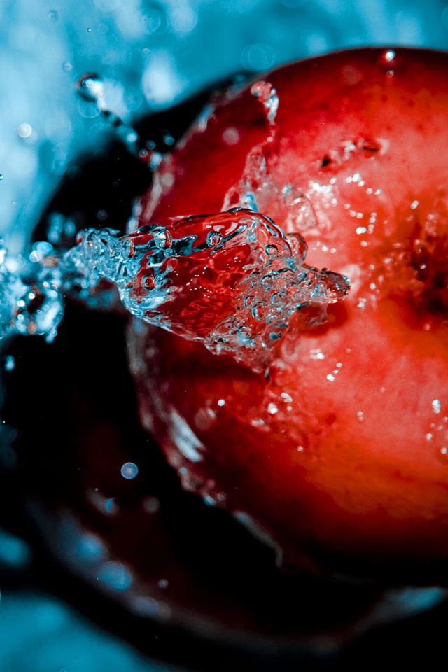 640x960 Fresh Apple -  iPhone 4s Wallpaper