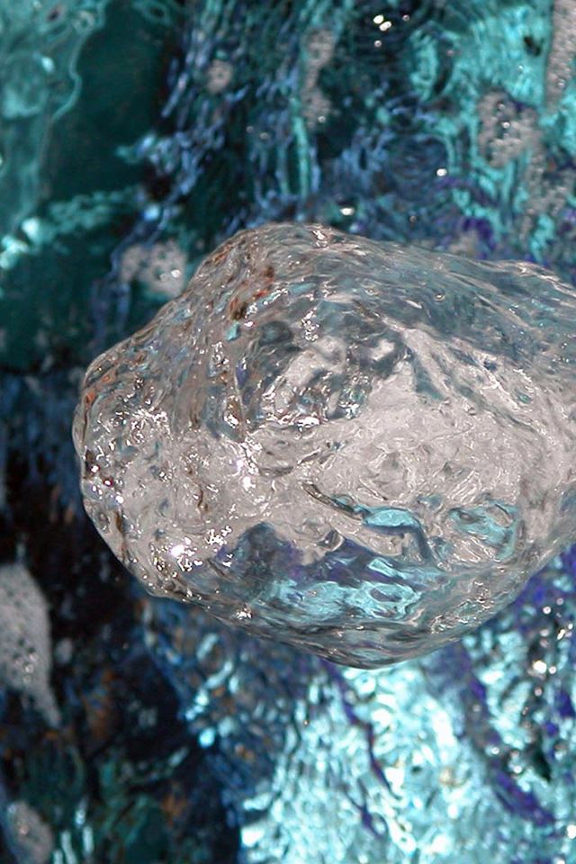 640x960 Natural Diamonds - crystal iPhone 4s Wallpaper
