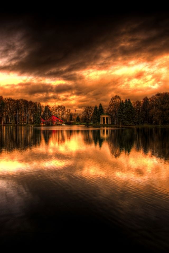 640x960 Sky Reflection - sun iPhone 4s Wallpaper