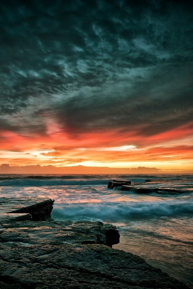 640x960 Interesting Sunset - black iPhone 4s Wallpaper