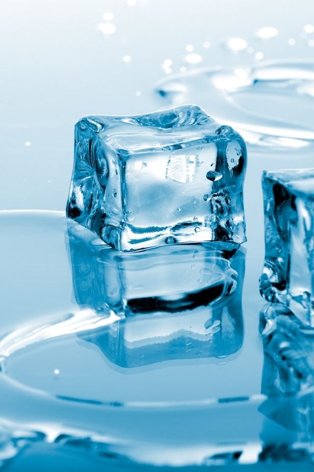640x960 Blue ice cubes - ice iPhone 4s Wallpaper