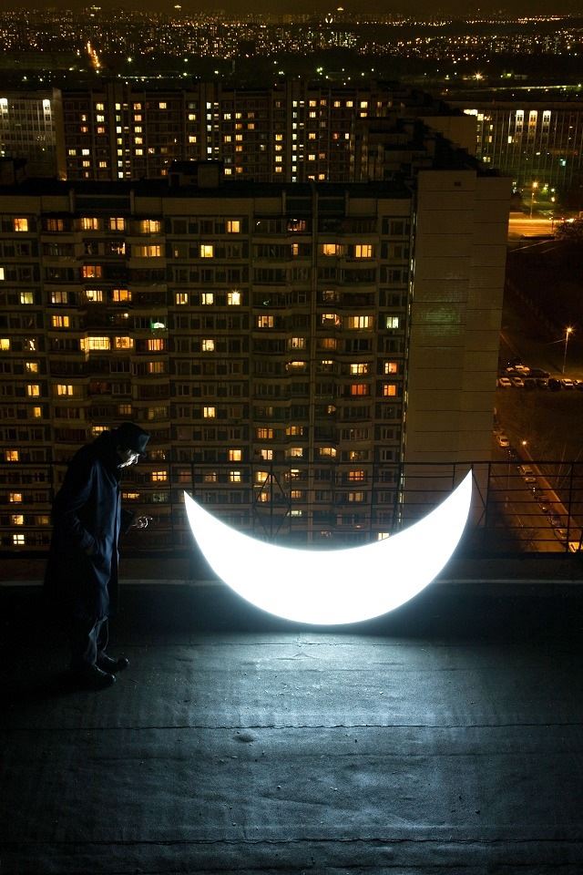 640x960 Private Moon 8 - lonely iPhone 4s Wallpaper