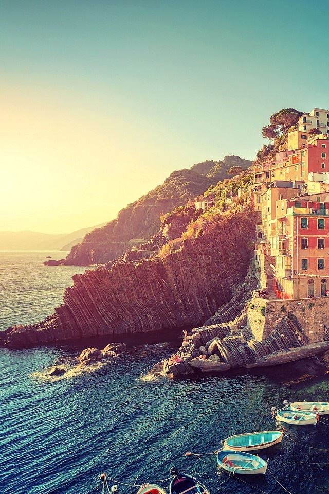 640x960 Riomaggiore -  iPhone 4s Wallpaper