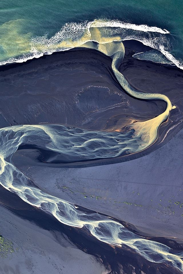 640x960 Iceland aerial 1 - aerial iPhone 4s Wallpaper