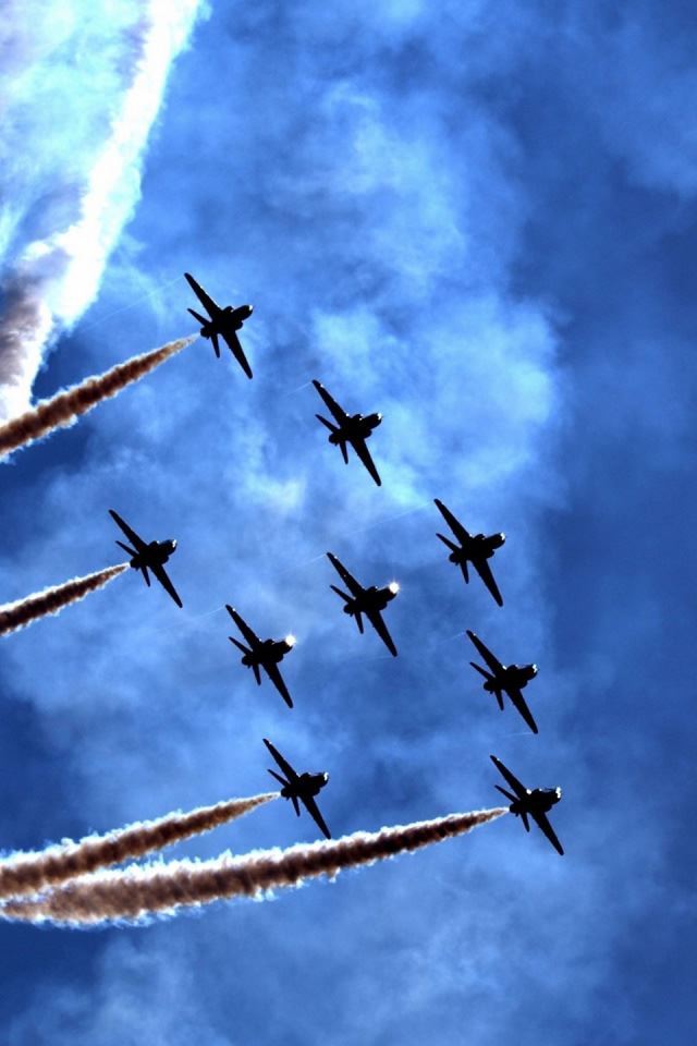 640x960 Air Parade -  iPhone 4s Wallpaper