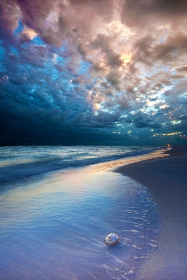 640x960 Cosmic Beach - sea iPhone 4s Wallpaper