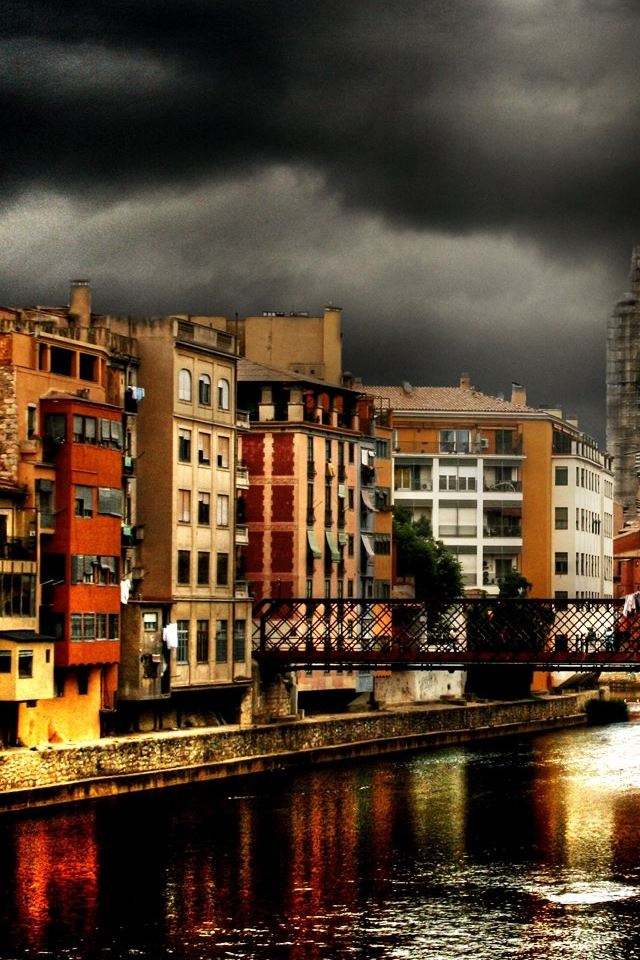 640x960 Dark Town Architecture - architecture iPhone 4s Wallpaper