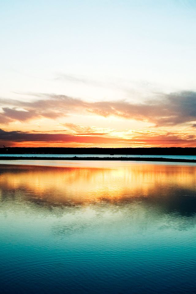 640x960 Lake - sun iPhone 4s Wallpaper